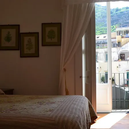 Alojamento de Acomodação e Pequeno-almoço Casa Mariannina 3*