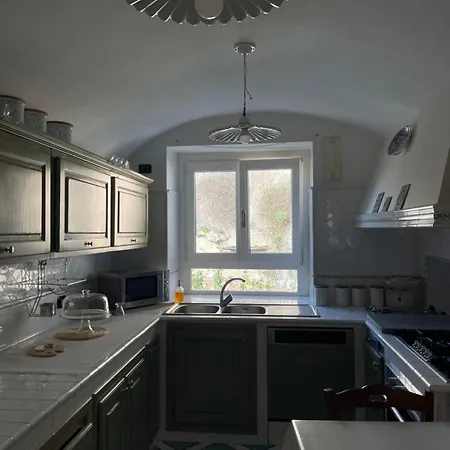 فندق مبيت وإفطار Casa Mariannina مايوري