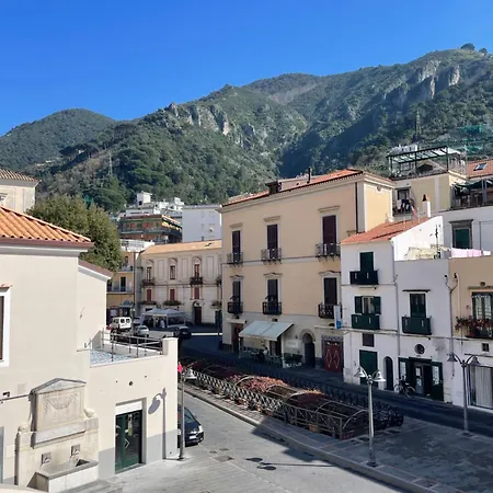 فندق مبيت وإفطار Casa Mariannina مايوري