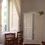 Casa Mariannina Bed & Breakfast 3*